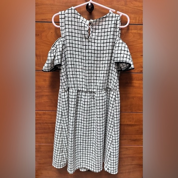 NWOT- Size 7/8 Wonder Nation Ruffle Overlay Cold Shoulder Dress - Picture 8 of 8